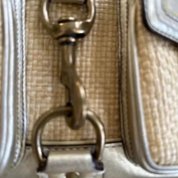 COACH LEGACY STRAW RAFFIA GOLD LEATHER SHOULDER HANDBAG PURSE - Picture 7 of 15